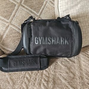 Gymshark barrel bag gym and phone bag